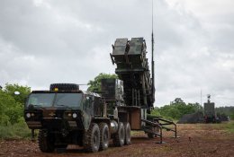 J. Stoltenbergas: NATO turi nemažai oro gynybos sistemų, kai kurias iš jų būtų galima nusiųsti į Ukrainą