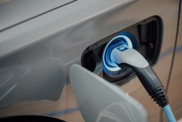 Europa įvedė laikinus muitus kiniškiems elektromobiliams