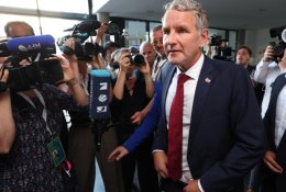 Vokietijos žemių rinkimai: AfD kraštitiniai dešinieji švenčia pergalę, bet sudaryti vyriausybę jai bus sunku