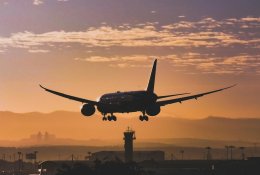 Darbuotojų streiko vengianti „Boeing“ siūlo ketvirtadaliu didesnius atlyginimus