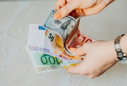 Europos centrinis bankas ir vėl apkarpė palūkanas