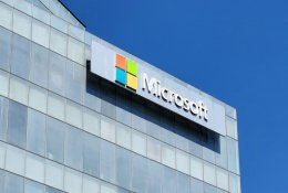 Svajonių atlyginimas: „Microsoft“ vadovas 2024-aisiais susižėrė beveik 80 mln. dolerių