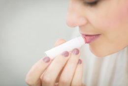 Vaistininkė – apie lūpų priežiūrą žiemą: ko vertėtų vengti