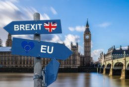 Parama „Brexit“ – naujose žemumose