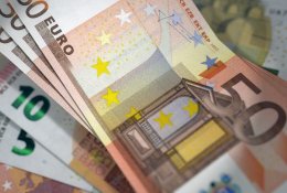 Vidutinė alga pernai padidėjo iki 1407 eurų į rankas