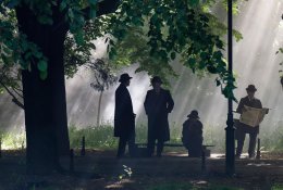 Nuo nuotykių ieškotojo iki vyro, kuris nebijo būti pažeidžiamas: kaip keitėsi vyro įvaizdis kine ir televizijoje