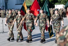 Norintys tapti šauliais turi laukti eilėse