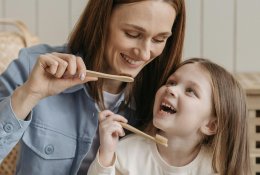 Odontologė: vaikų dantų valymas – tėvų atsakomybė