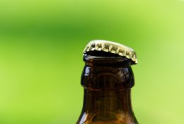 „Gėrimas žudo“: ar alkoholio pramonės laukia tabako likimas?