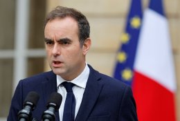 Iš politinės krizės bandanti išbristi Prancūzija turi dar vieną naują vyriausybę