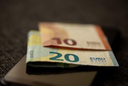Kokios įmonės Lietuvoje moka didžiausią vidutinį atlyginimą?