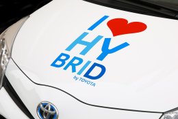 Naudotų hibridų bumas: kodėl šie automobiliai tampa vis dažnesniu lietuvių pasirinkimu?