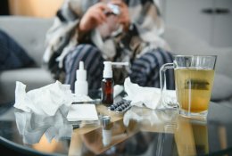 Peršalus iškart griebtis antibiotikų – klaida: kada jie būtini, o kada tik kenkia
