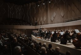 Muzikologė Živilė Ramoškaitė: koncertų salėje atgyja simfoniniai šedevrai