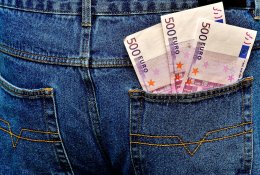 Kai staiga padaugėja pinigų: eksperto patarimai, kaip neprarasti šalto proto