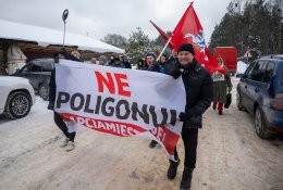Visuomenės kurstymas dėl Kapčiamiesčio poligono – su svaria „botų“ pagalba