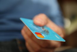 Ekspertė atsako: ką daryti pametus banko kortelę?