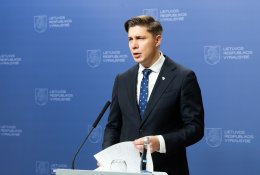 Premjeras: Lietuva konsultuosis su NATO dėl platesnių galimybių numušti oro erdvę kirtusius objektus