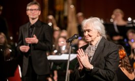 Poetė Ramutė Skučaitė: „Tai – visai ne pasakaitė, įsitikinsit paskaitę!“