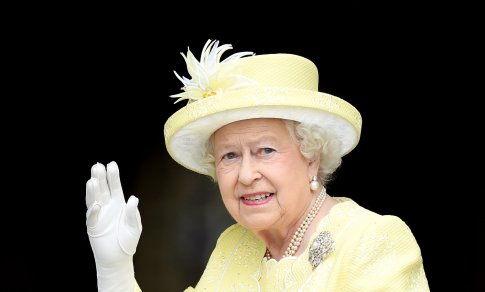 Užuojautą dėl karalienės Elžbietos II mirties skelbia ir pasaulio garsenybės