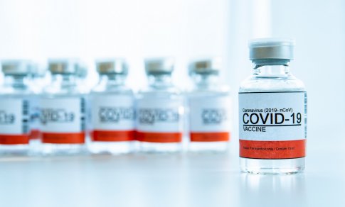COVID-19 vakcina: laimėtos lenktynės su laiku