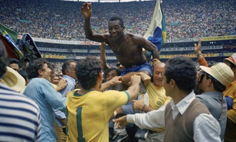 Anapilin iškeliavo futbolo karalius Pele: prisiminkime gražiausias jo karjeros akimirkas (VIDEO)