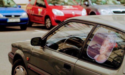 Pastatyti automobilį gyvenamuosiuose rajonuose sudėtinga – ką siūlo savivaldybė ir NT vystytojai?