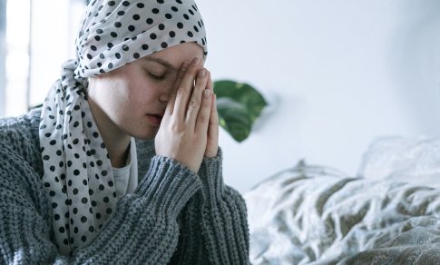 Vėžys vis dažniau „įsisuka“ į jaunesnius nei 50 metų žmones