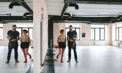 Filmo „Tu man nieko neprimeni“ aktoriai: „Melas, kad santykiams pakanka tik mylėti vienas kitą“