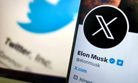 Kova su botais ar pasipinigavimas? E. Muskas ketina įvesti mėnesinį mokestį buvusio „Twitter“ vartotojams