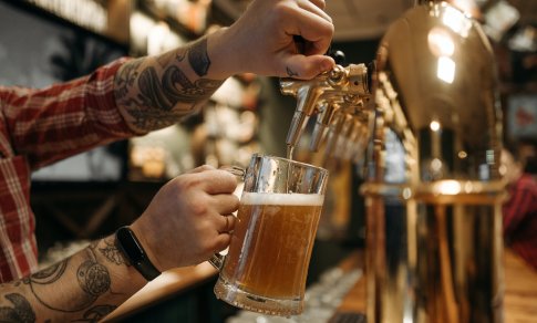 Seime – siūlymas atsisakyti alkoholio prekybos apribojimų sekmadieniais