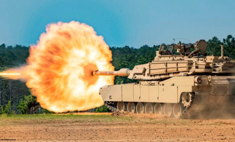 Ukrainai pristatyti JAV „Abrams“ tankai