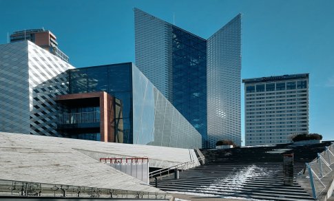 Dalyje Lietuvos bankų brangsta paslaugos