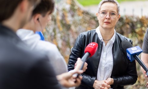 Medikų atstovai apie savižudybių atvejus bendruomenėje: priežastys aiškios – per dideli krūviai ir per maži atlyginimai