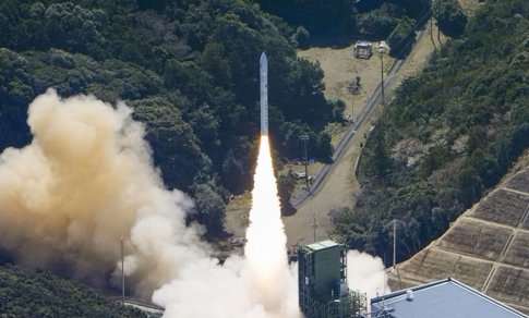 Japonijai dar nepavyko įžengti į komercinę kosmoso rinką: pirmoji raketa sprogo