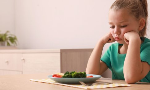 Vaikų mityba: specialistė atskleidė, ką daryti, jei atžala itin išranki maistui