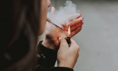 Britai nori smarkiai sumažinti rūkančiųjų skaičių: ruošia labai griežtus įstatymus