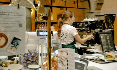 Moksleivius įdarbinsiantiems verslams sostinės valdžia skirs kompensacijas