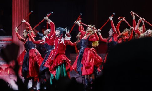 Legendiniame Rio de Žaneiro paplūdimyje Lady Gaga pritraukė daugiau nei 2 mln. gerbėjų