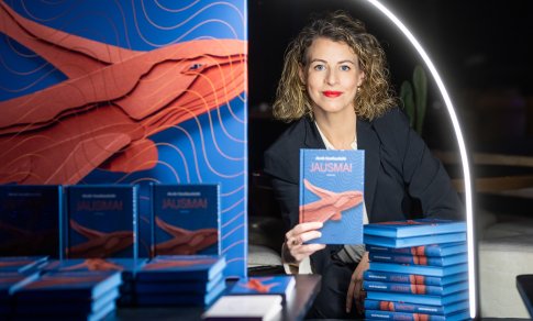 Akvilė Kavaliauskaitė: „Viršelis turi sufleruoti knygos nuotaiką“