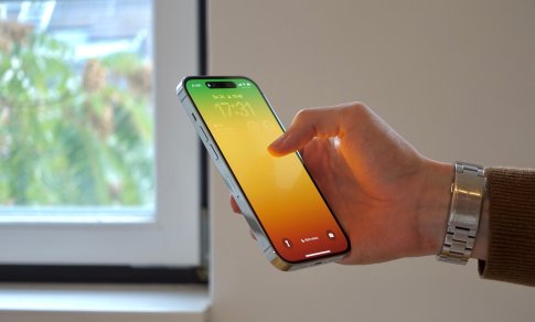 Jei „iPhone“ telefonai bus gaminami JAV, jų kaina gali išaugti triskart