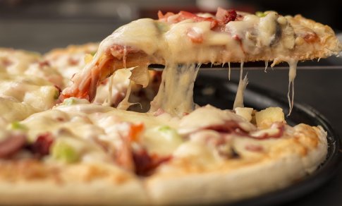 Seime – siūlymas uždrausti nesveiko ir greitojo maisto reklamą