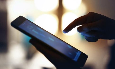Telefonas kaip tvirtovė: patarė, kaip apsaugoti savo informaciją ir pinigus