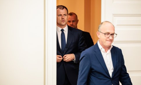 Verslas nevynioja į vatą: premjero skandalai daro žalą Lietuvos įvaizdžiui
