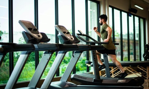 Aktyviai sportuojate? Nepakliūkite į mitybos spąstus