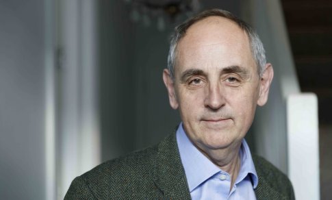 Į knygų mugę atvykstantis rašytojas Edwardas Lucasas: „Praeities trauma reiškia, kad esate atsparūs grėsmėms“