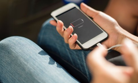 Kokias didžiausias klaidas darome kraudami telefoną