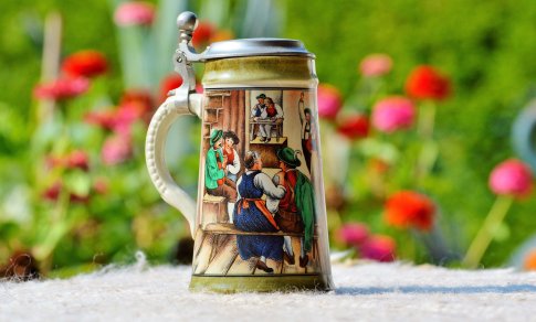 Vokietija svarsto nebeleisti paaugliams „su priežiūra“ vartoti alkoholį