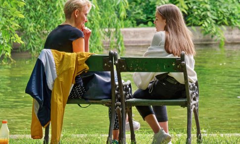 Be baimės ir gėdos: pirmasis vizitas pas ginekologą ir ką svarbu žinoti tėvams