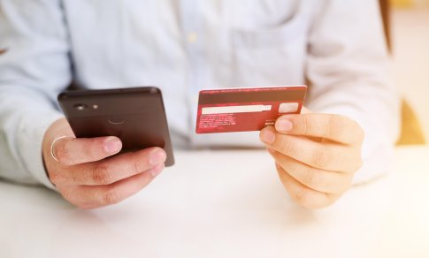 Ką daryti, jei patekote į sukčių pinkles: to imtis reikia nedelsiant